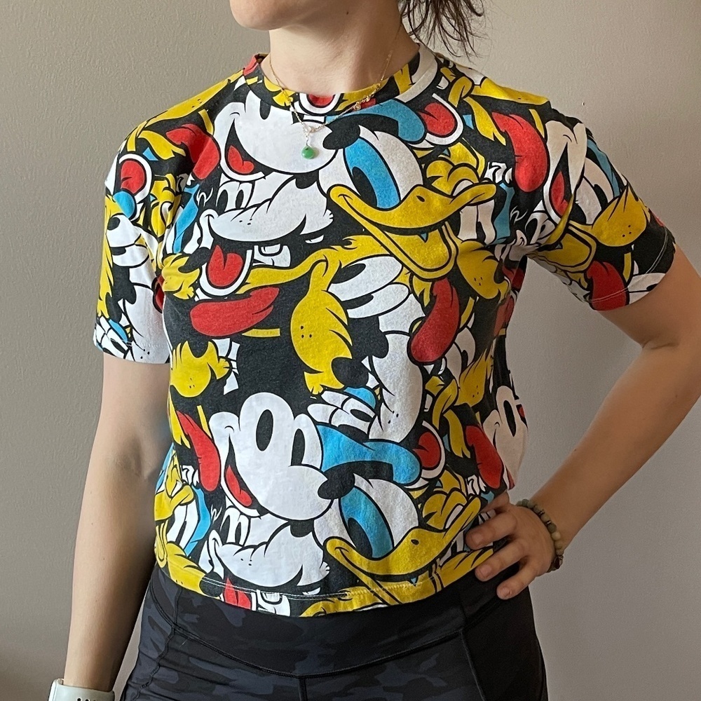 Unisex Disney Crop Graphic Character Tee Size S